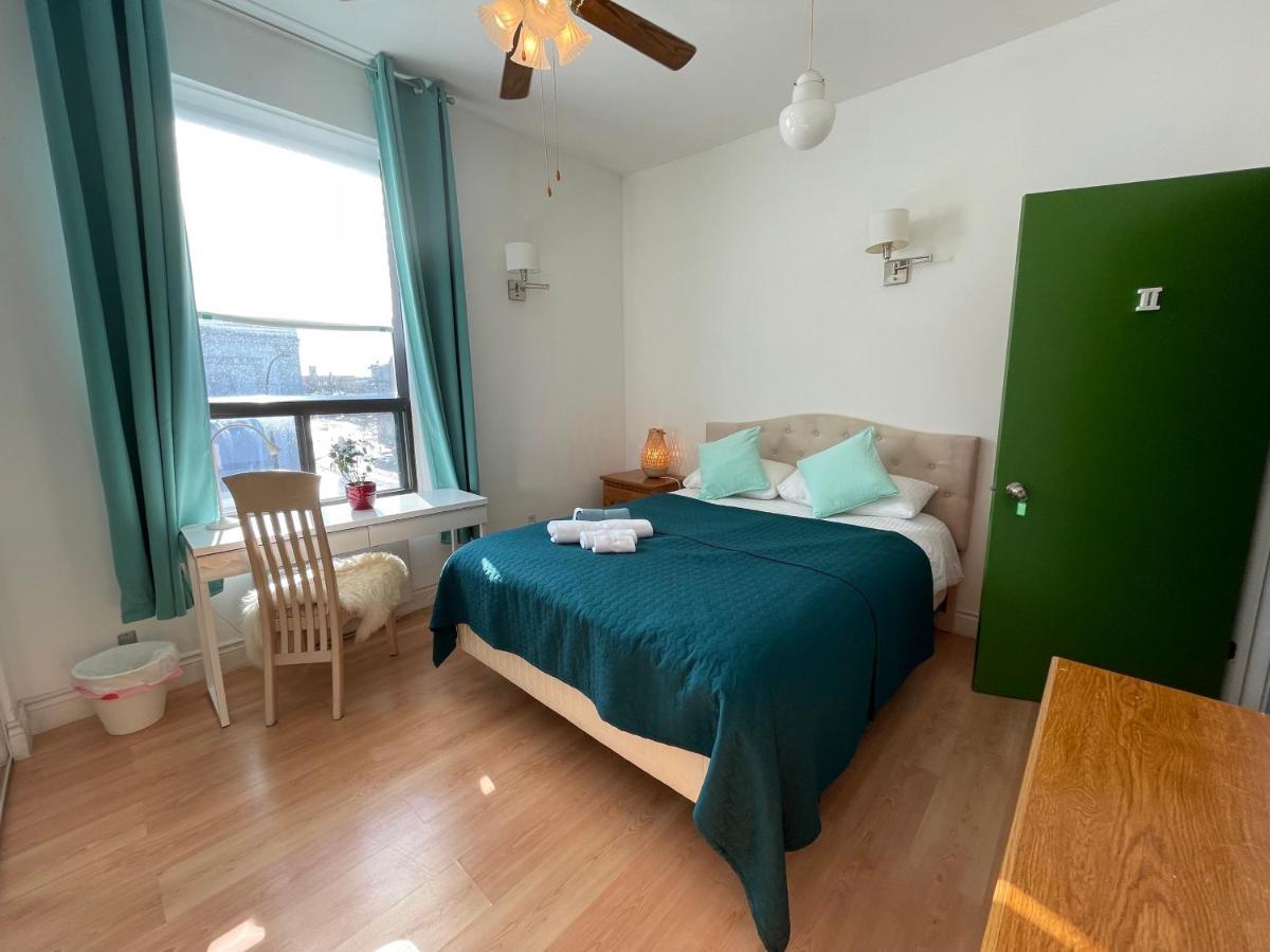 Chambres El Mediterraneo Rooms 蒙特利尔 外观 照片