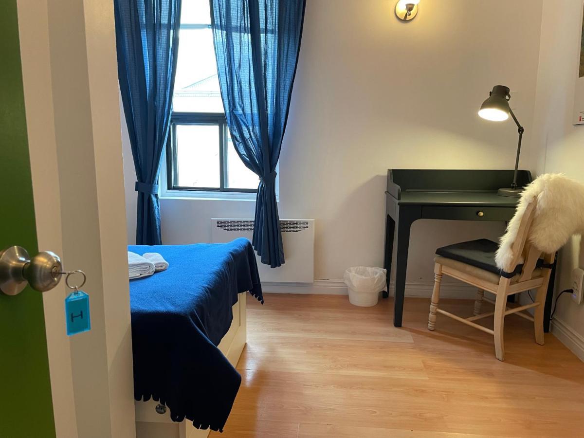 Chambres El Mediterraneo Rooms 蒙特利尔 外观 照片