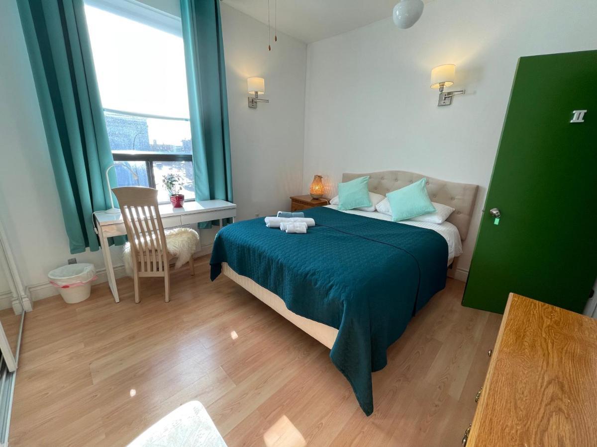 Chambres El Mediterraneo Rooms 蒙特利尔 外观 照片